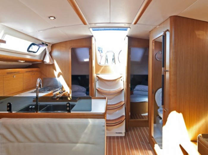 Jeanneau Sun Odyssey 39i | Bookie Too