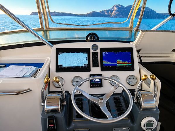 Pursuit Offshore 3000 | Mystic