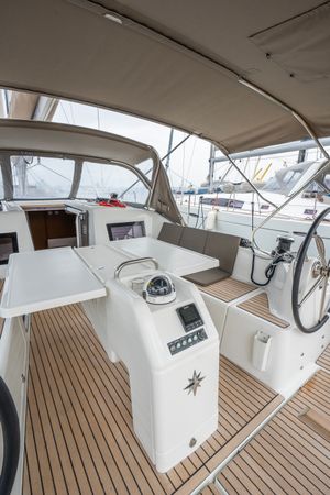 Jeanneau Sun Odyssey 410 | Della Grazia