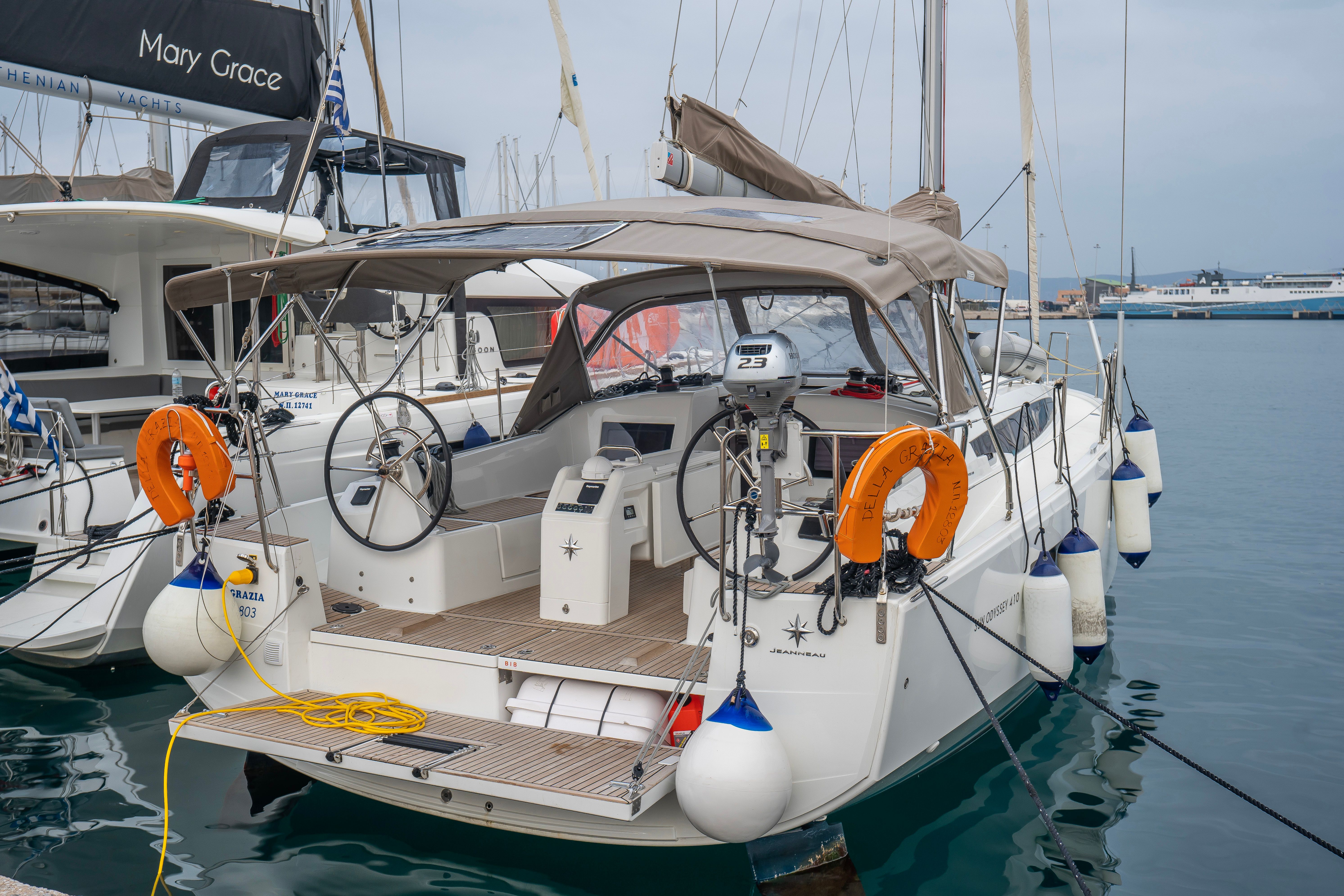Jeanneau Sun Odyssey 410 | Della Grazia