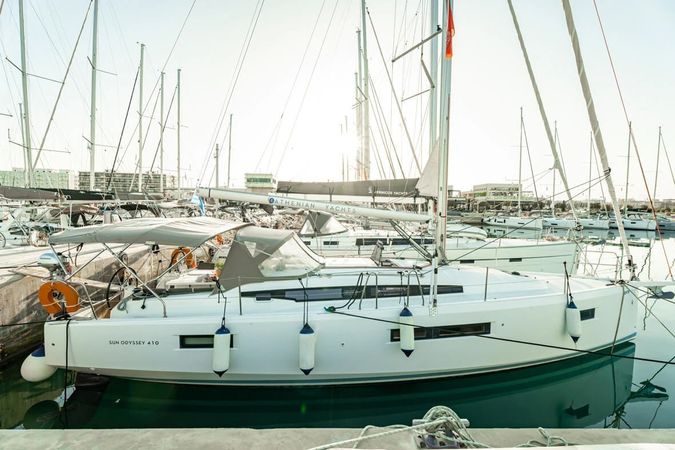 Jeanneau Sun Odyssey 410 | Tento