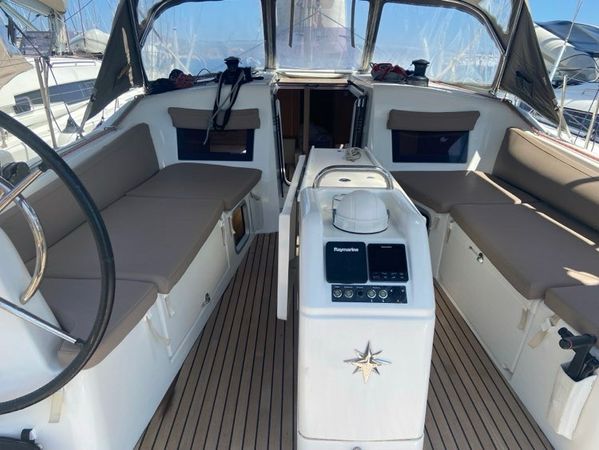Jeanneau Sun Odyssey 410 | High Time