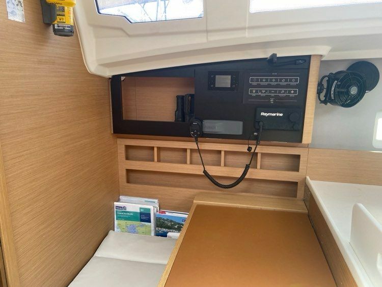 Jeanneau Sun Odyssey 410 | High Time
