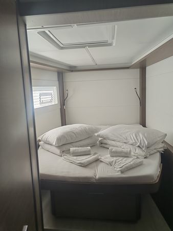 Lagoon 46 | Full Moon