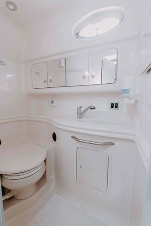 Sea Ray 375 | Escape