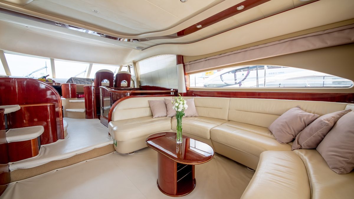 Princess 61 Fly | Mona