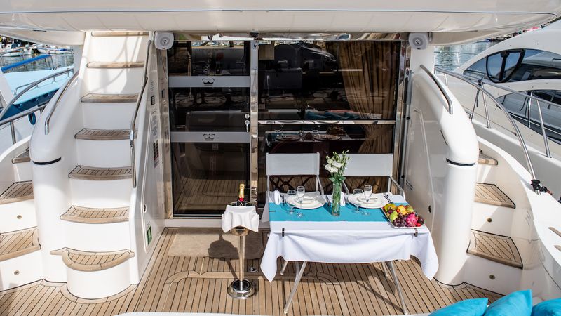 Princess 61 Fly | Mona