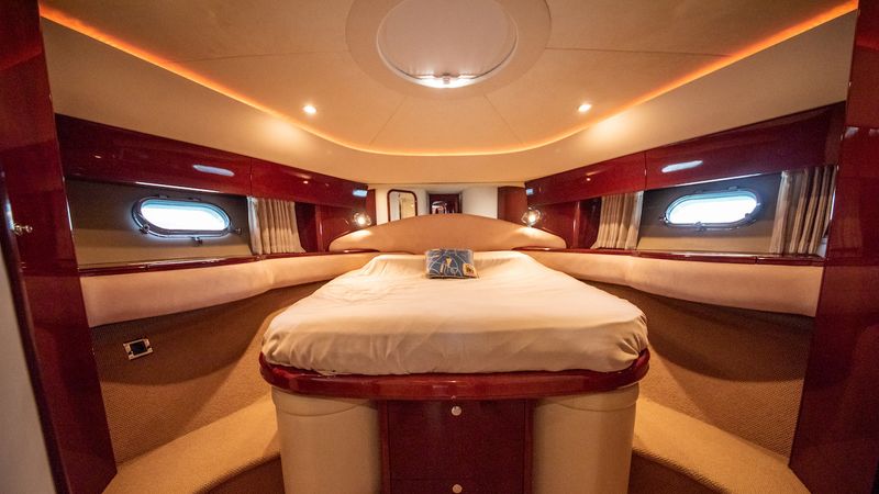 Princess 61 Fly | Mona