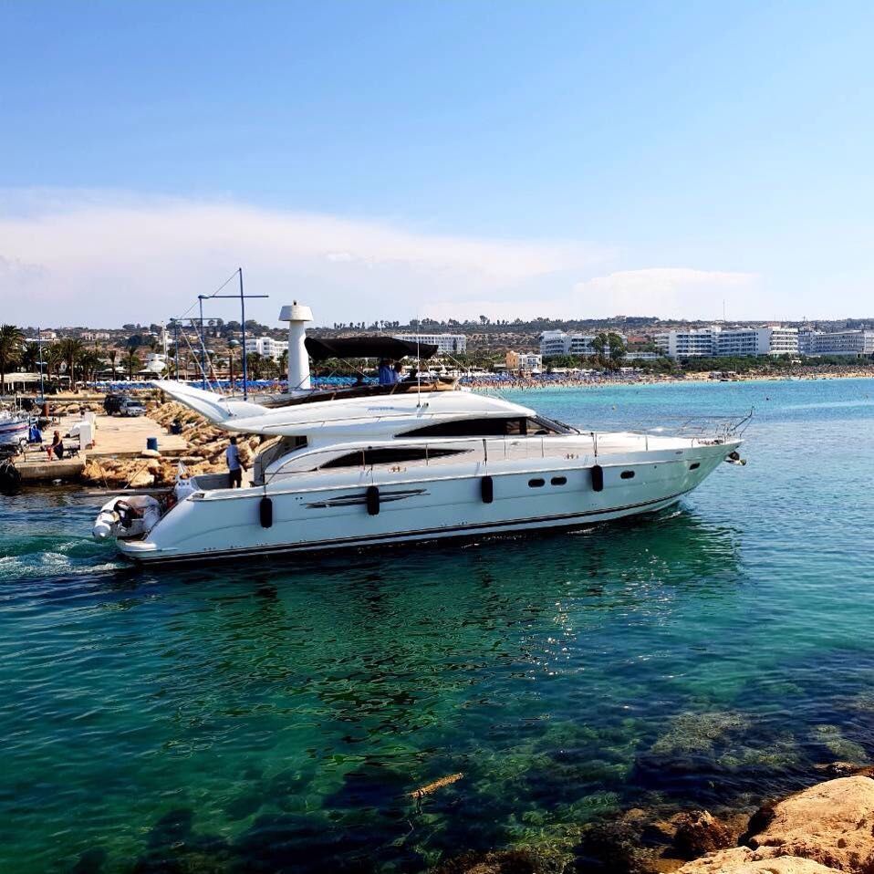 Princess 61 Fly | Mona