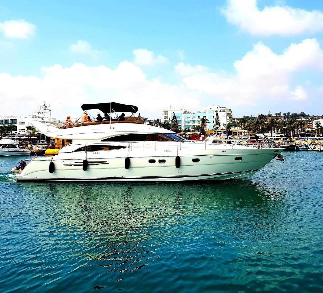 Princess 61 Fly | Mona