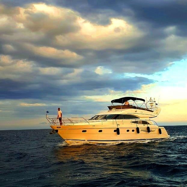 Princess 61 Fly | Mona