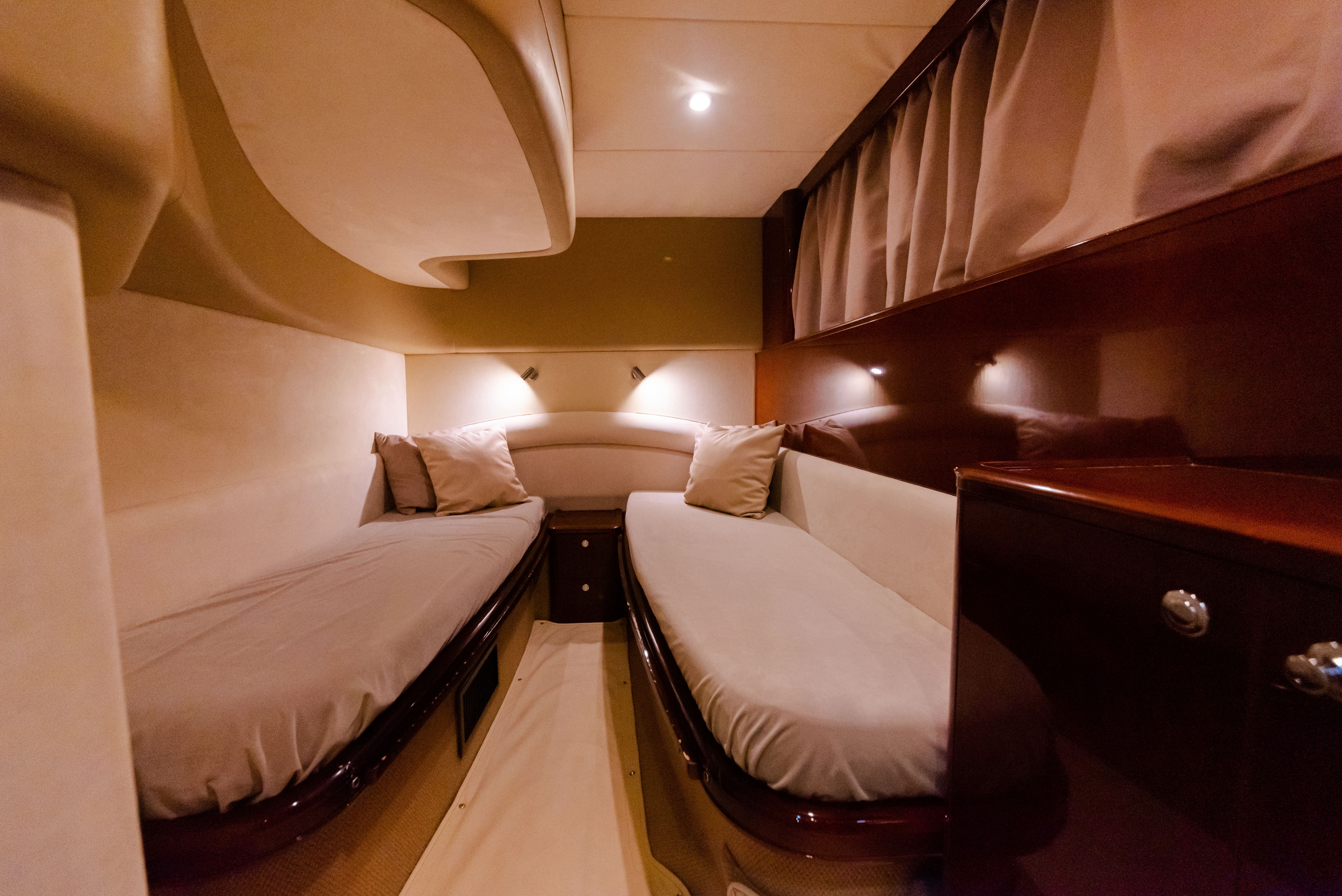 Princess 61 Fly | Mona