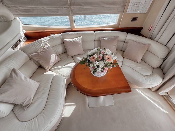 Azimut 42 | Time Out