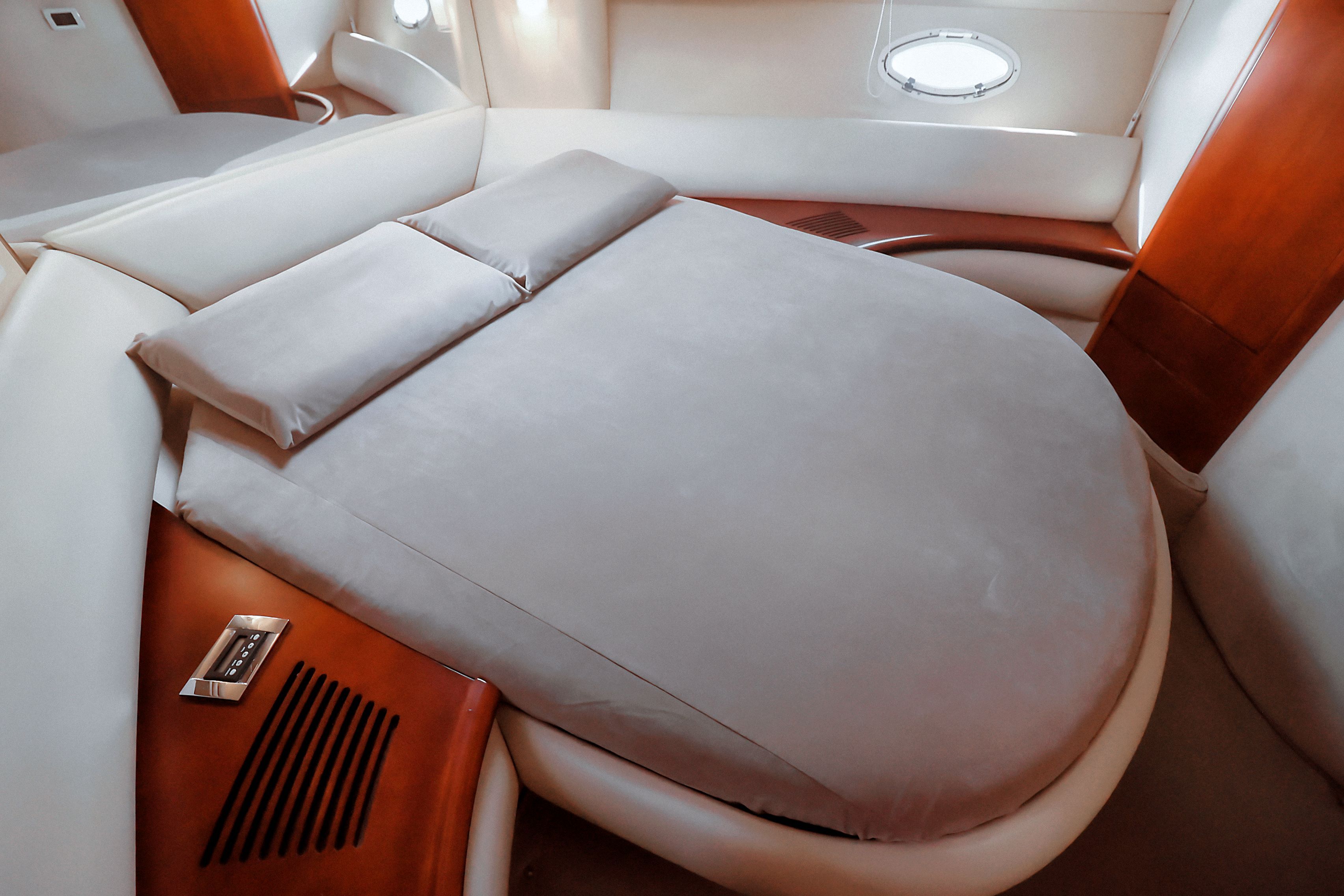 Azimut 42 | Time Out