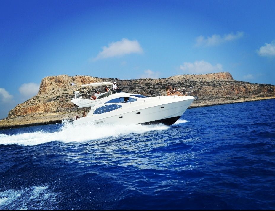 Azimut 42 | Time Out