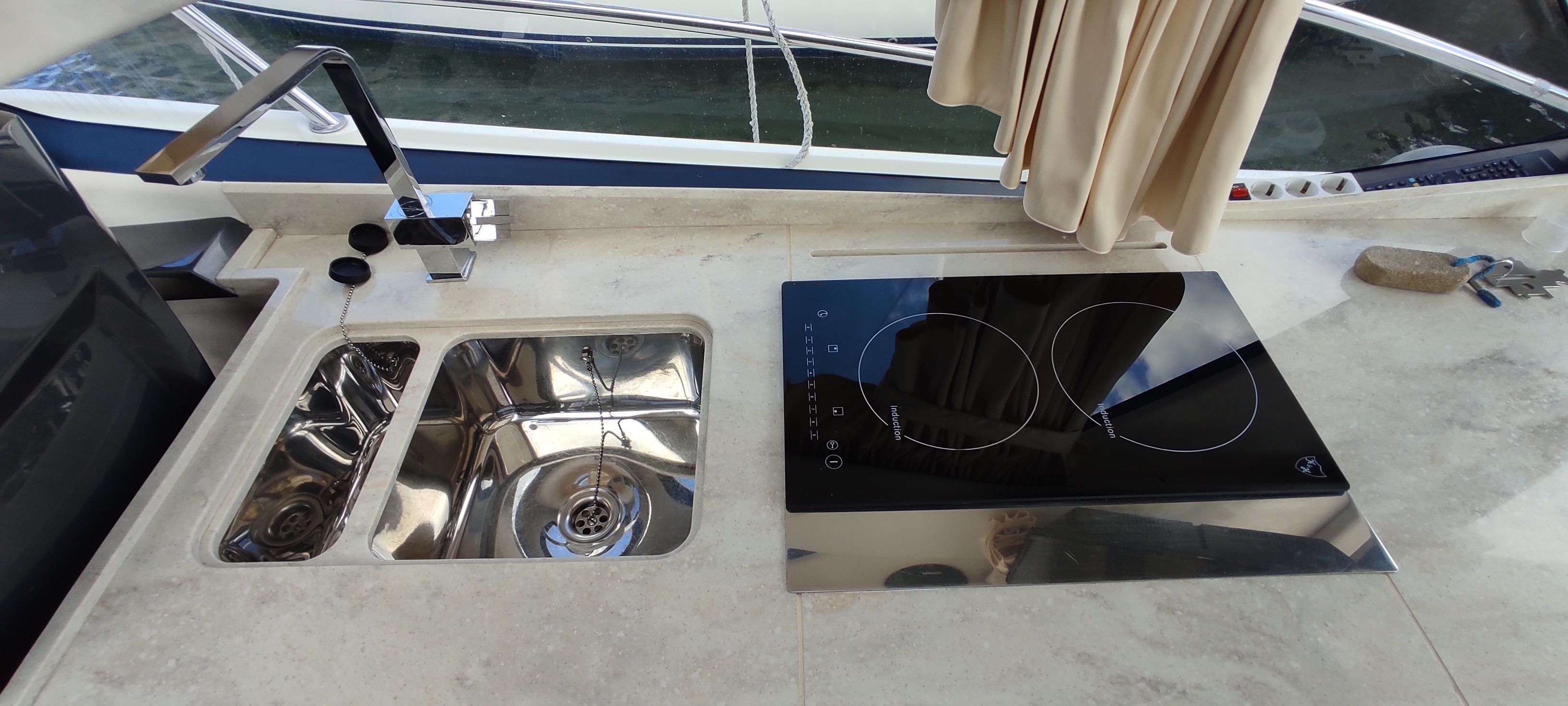 Galeon 350 | Mola Htc