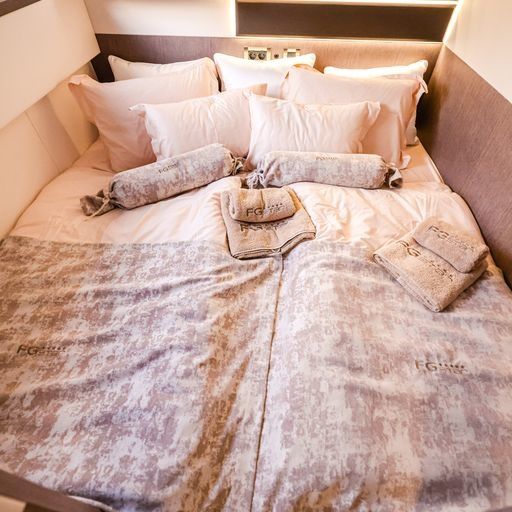 Galeon 640 Fly | FG Star