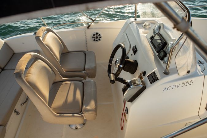 Quicksilver 555 | Activ