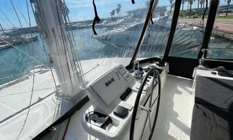 Lagoon 50 | Colibri