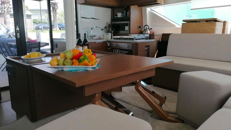 Lagoon 50 | Colibri