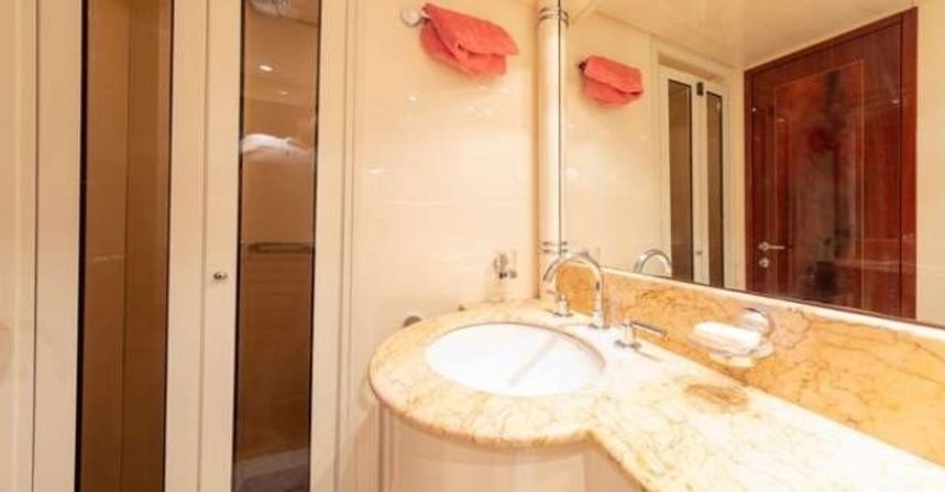 Mangusta 72 | That's Amore