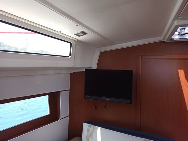 Beneteau Oceanis 38.1 | Sailor Mercury