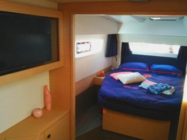 Fountaine Pajot Astrea 42 | Dorella