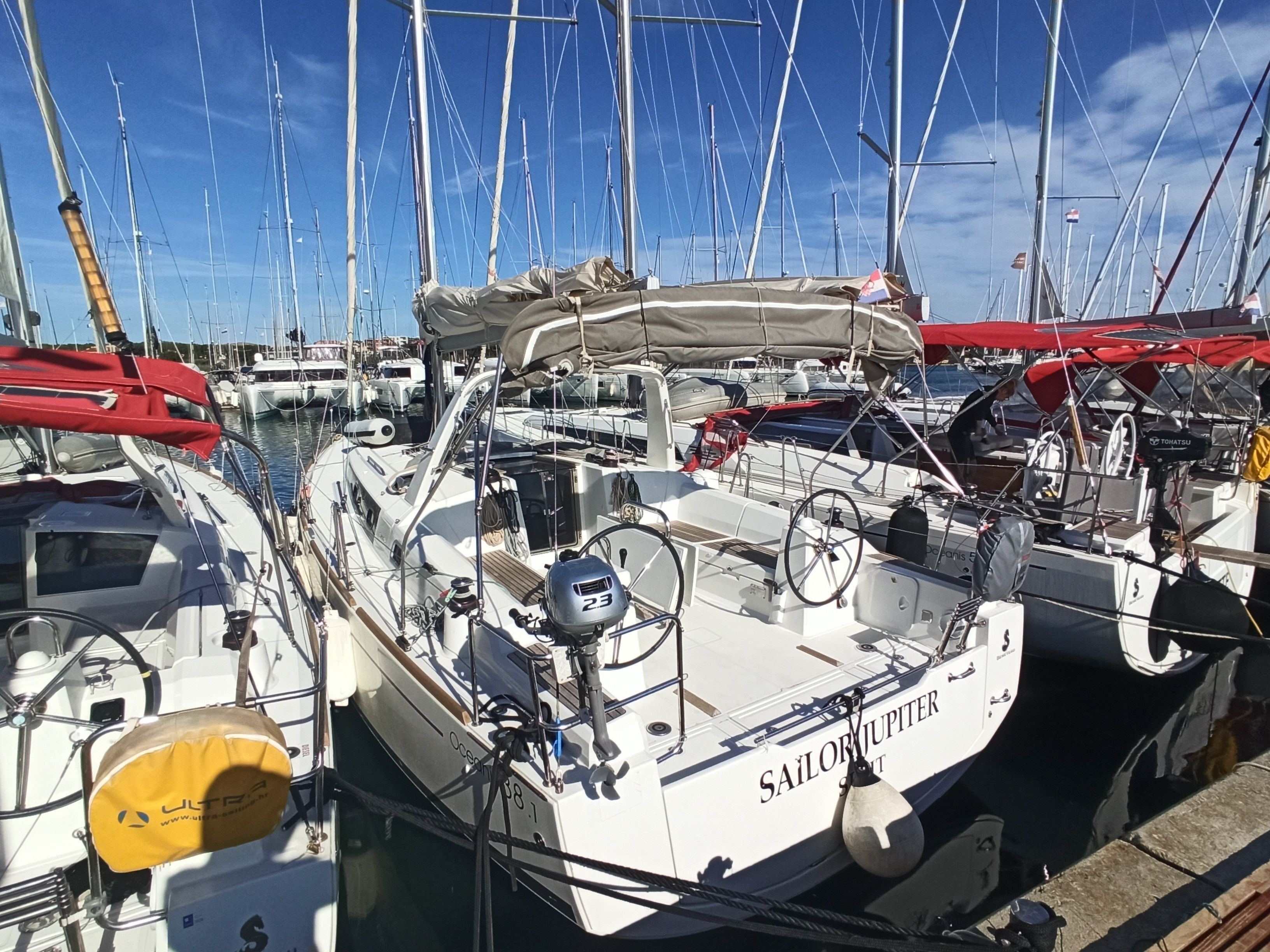 Beneteau Oceanis 38.1 | Sailor Jupiter