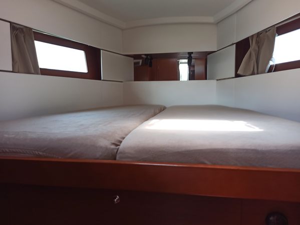 Beneteau Oceanis 38.1 | Sailor Jupiter