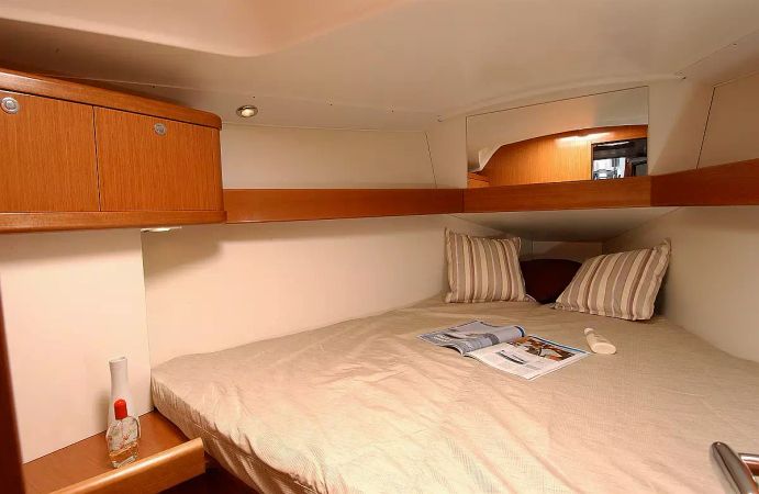 Beneteau Oceanis 34 | Fun Five