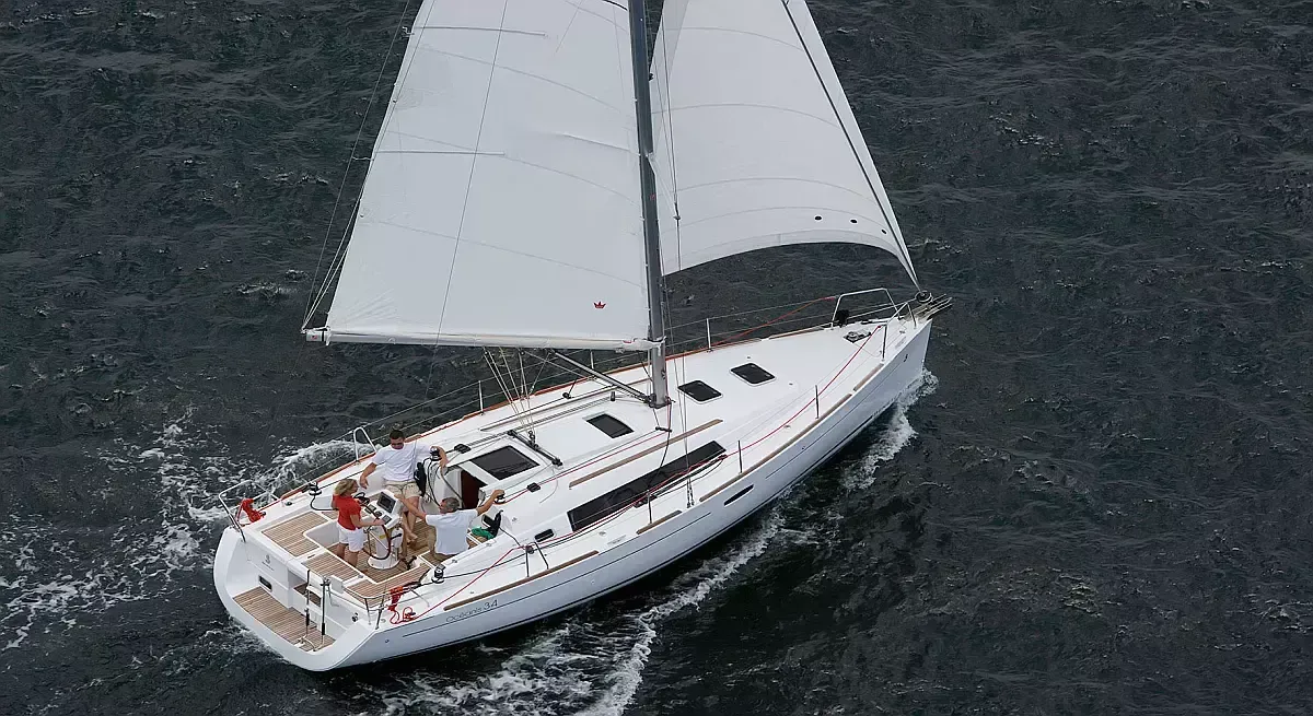 Beneteau Oceanis 34 | Fun Five