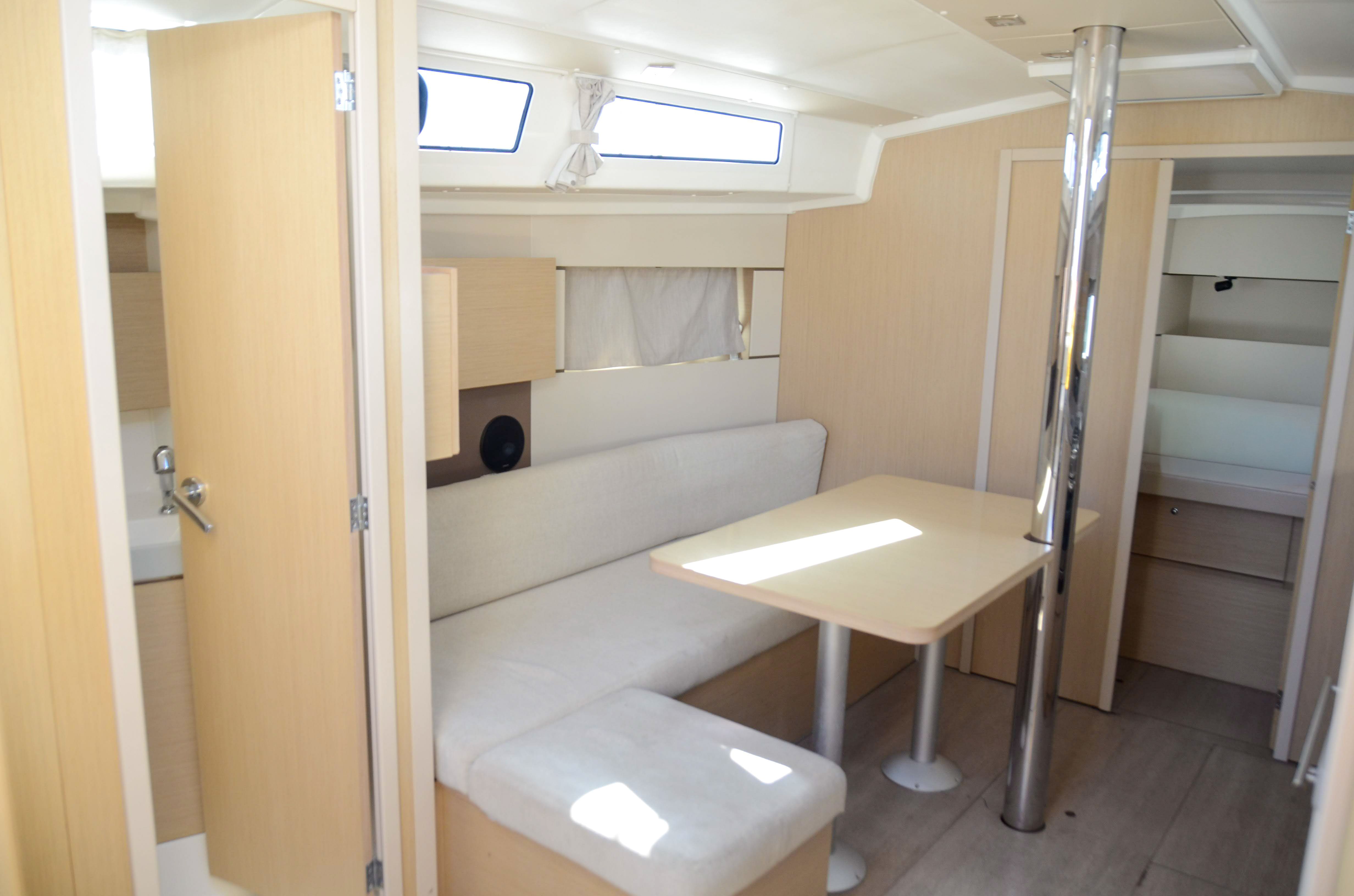 Beneteau Oceanis 38.1 | Sea Wolf
