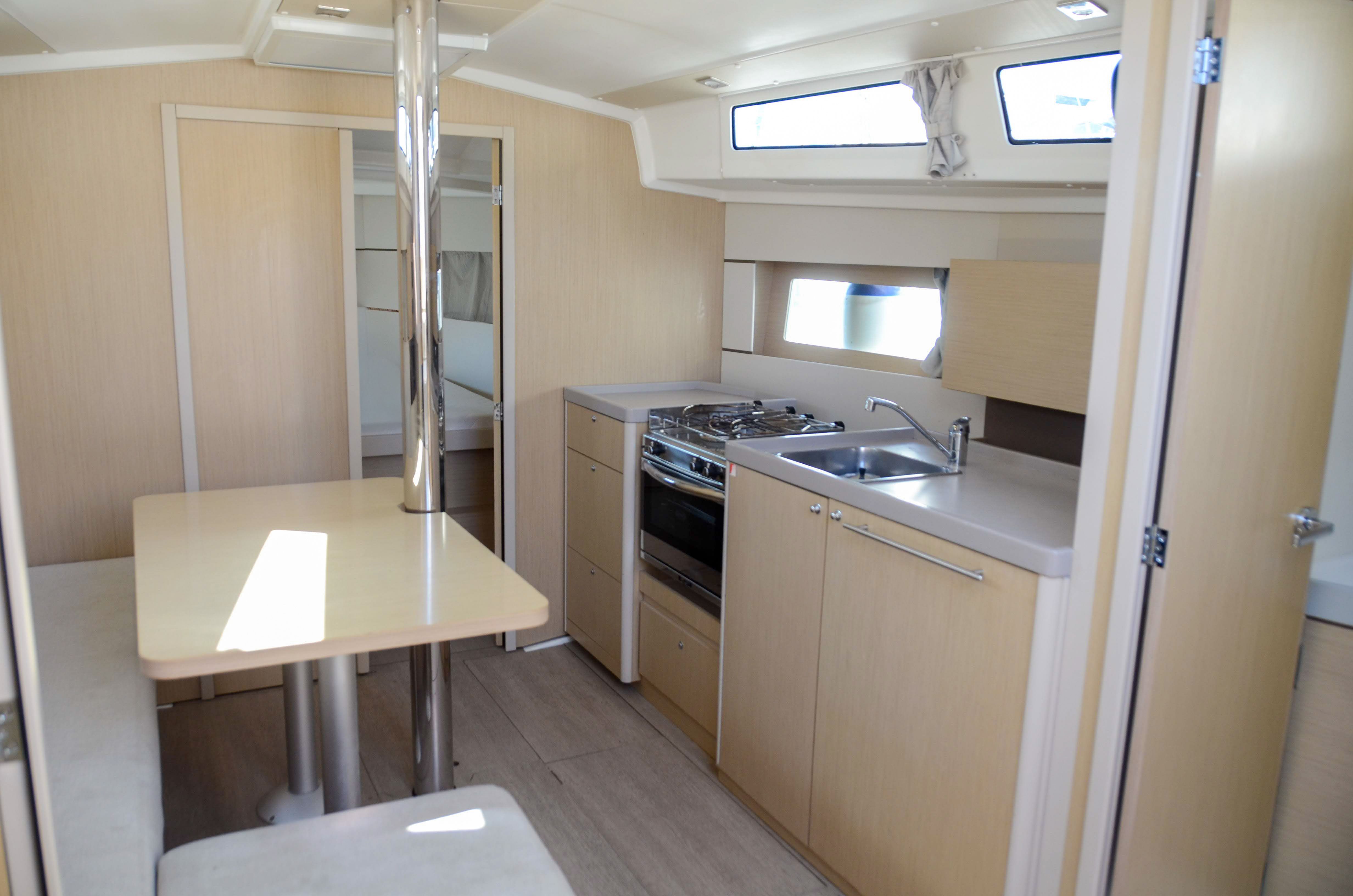 Beneteau Oceanis 38.1 | Sea Wolf