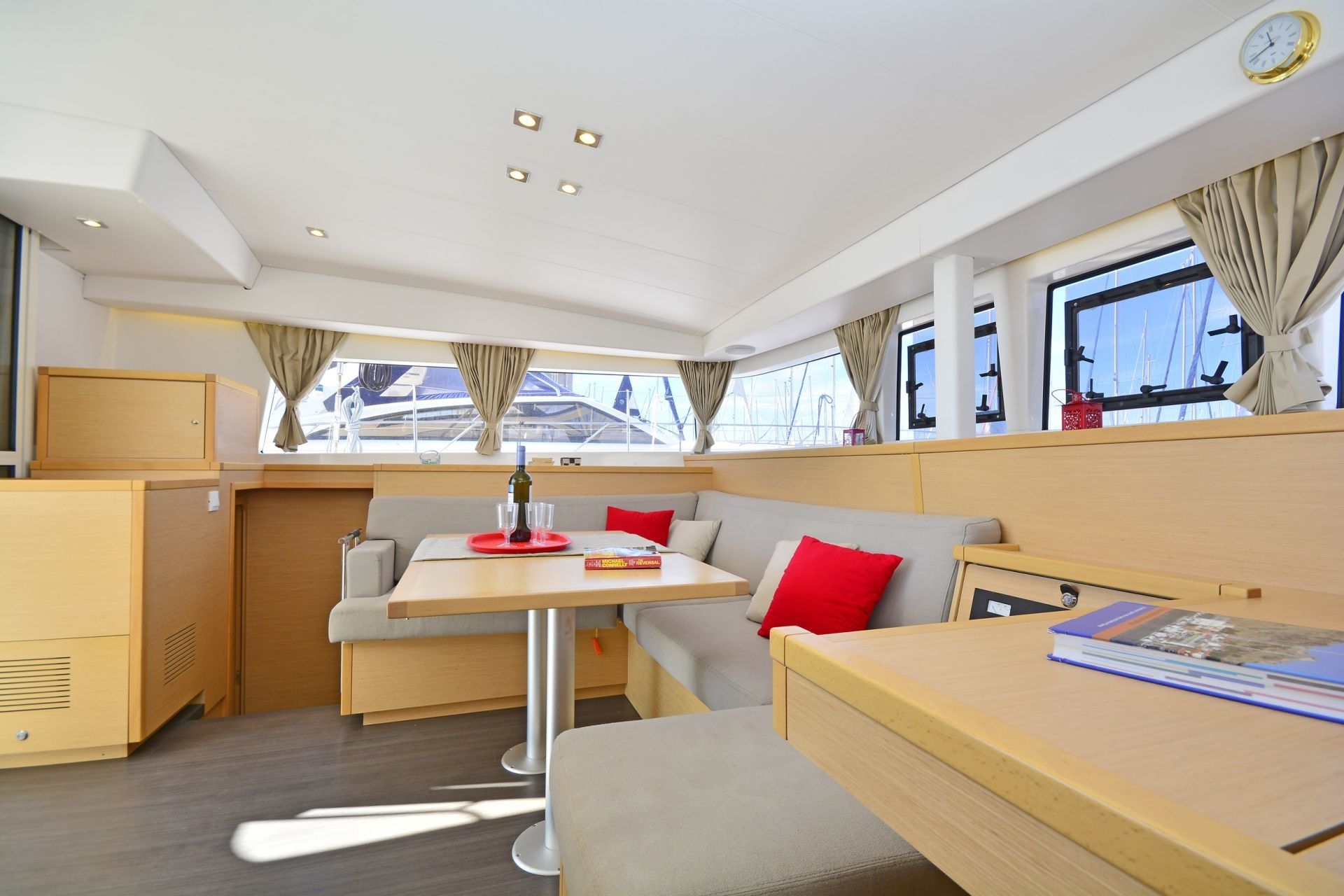 Lagoon 400 S2 | Vicky