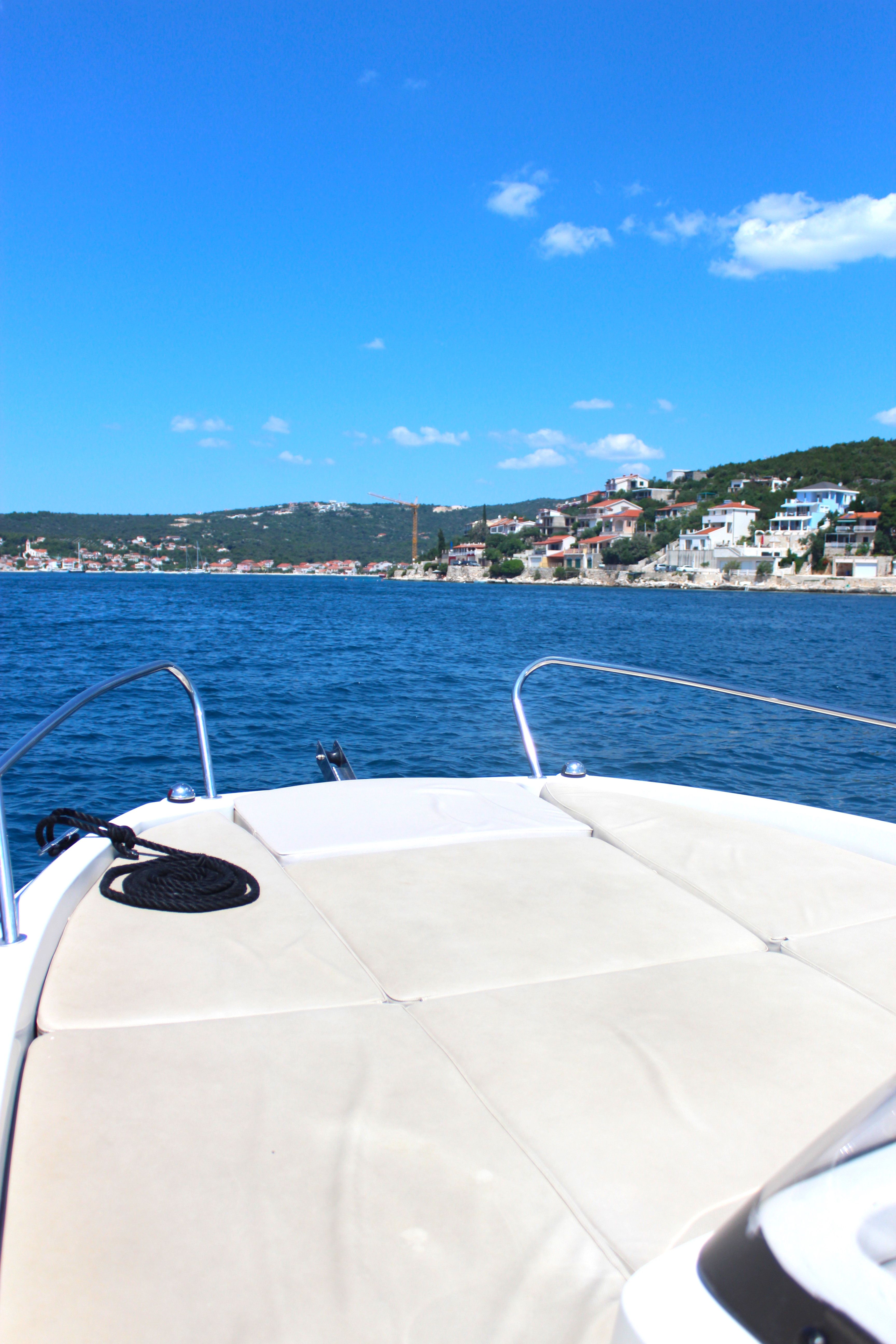 Quicksilver 605 | Sundeck