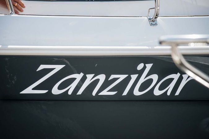 Navigator 999 | Zanzibar