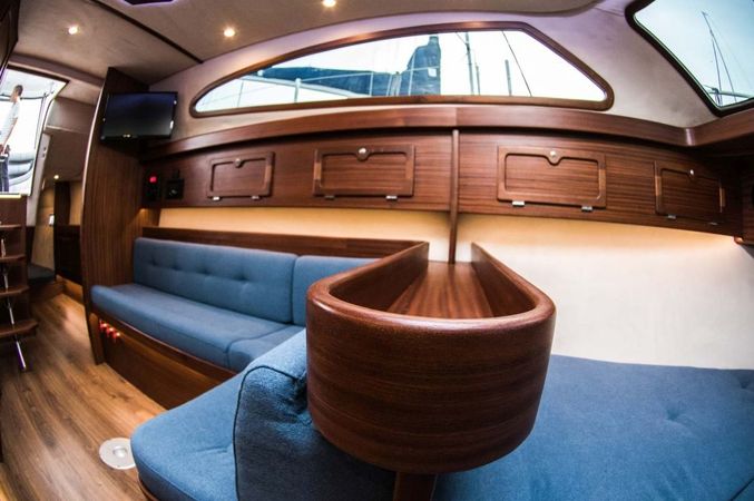 Navigator 999 | Zanzibar