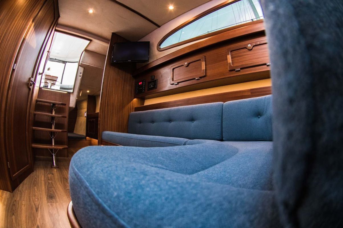 Navigator 999 | Zanzibar