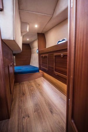 Navigator 999 | Zanzibar