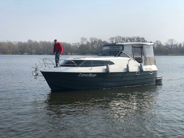 Navigator 999 | Zanzibar