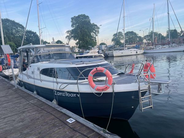 Navigator 999 | Zanzibar