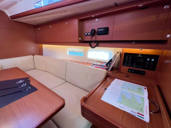 Dufour 390 | Cuir Noir