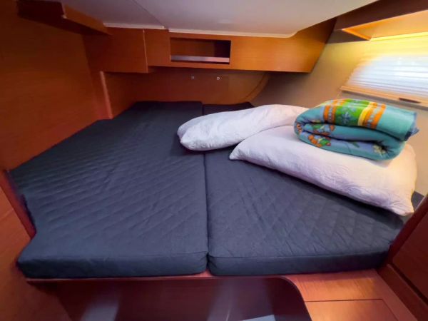 Dufour 390 | Cuir Noir