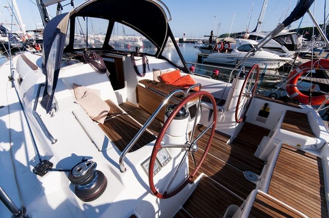 Jeanneau Sun Odyssey 39i | Juna