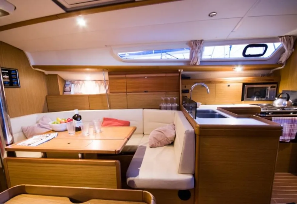 Jeanneau Sun Odyssey 39i | Juna