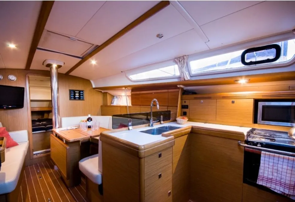 Jeanneau Sun Odyssey 39i | Juna