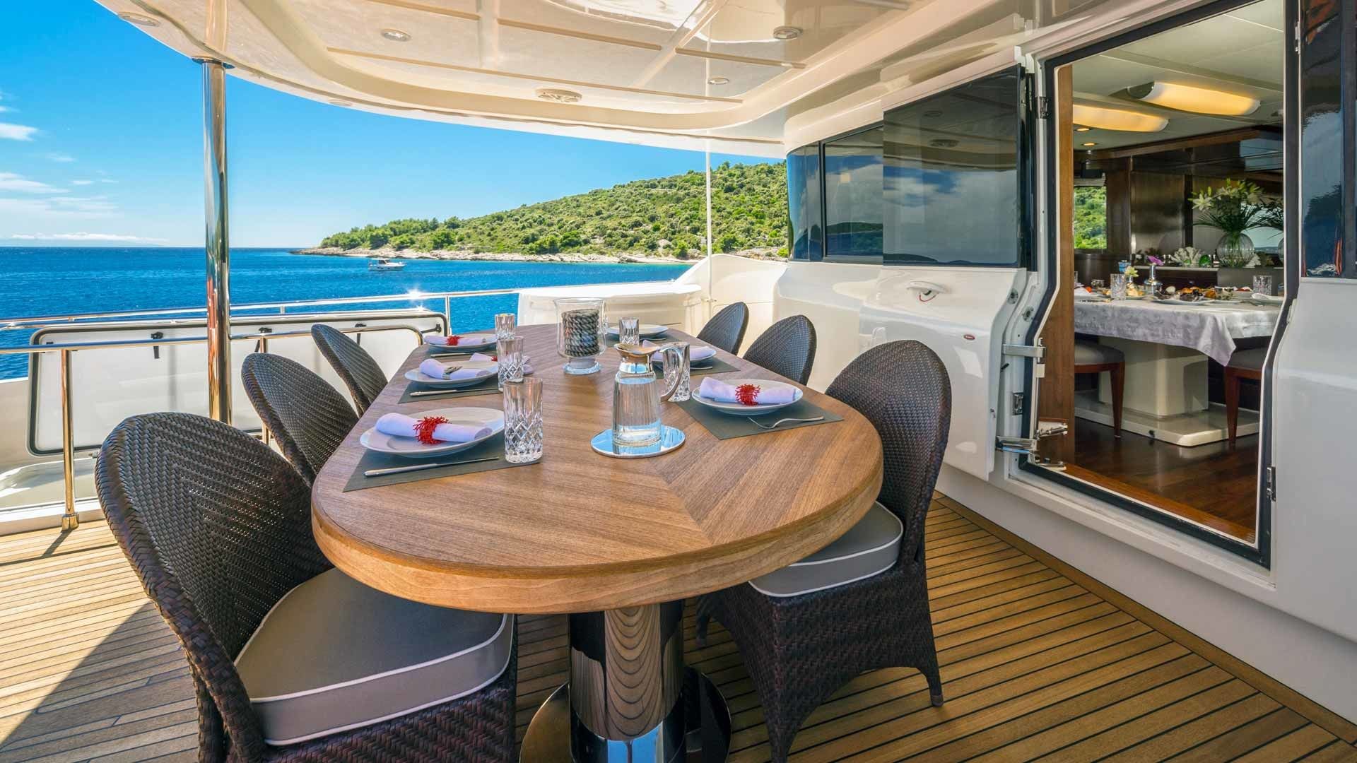 Ferretti Custom Line Navetta | Seventh Sense