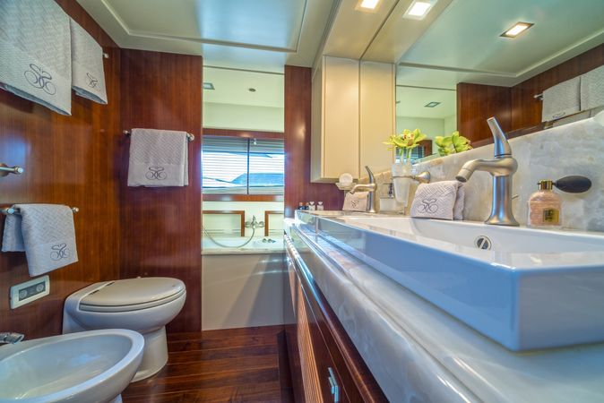 Ferretti Custom Line Navetta | Seventh Sense