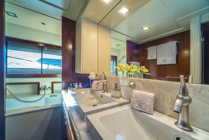 Ferretti Custom Line Navetta | Seventh Sense