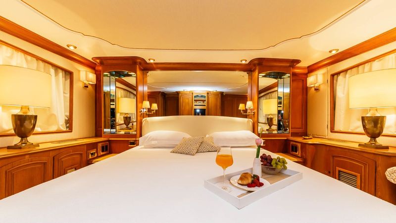 Benetti 35M | To Je To